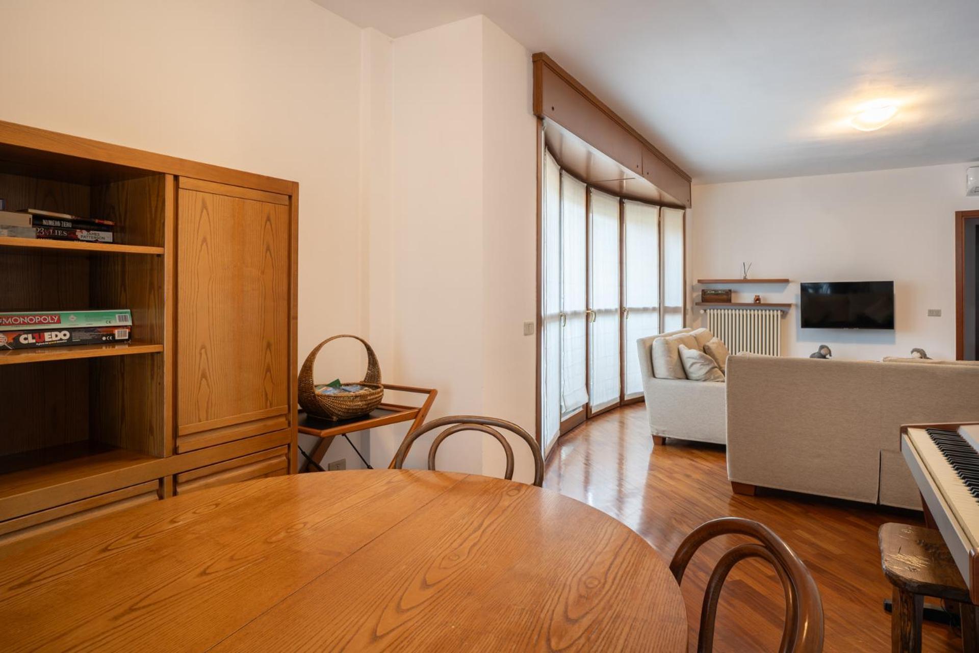 Spacious Bright Apartment Near City Center And Como Lake With Air Conditioning Lecco Extérieur photo