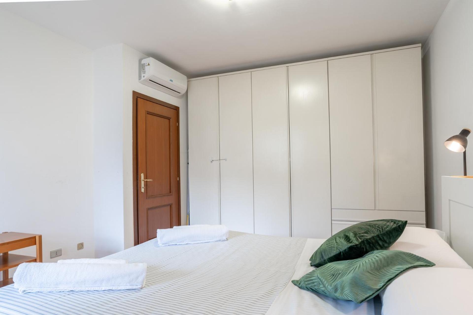 Spacious Bright Apartment Near City Center And Como Lake With Air Conditioning Lecco Extérieur photo